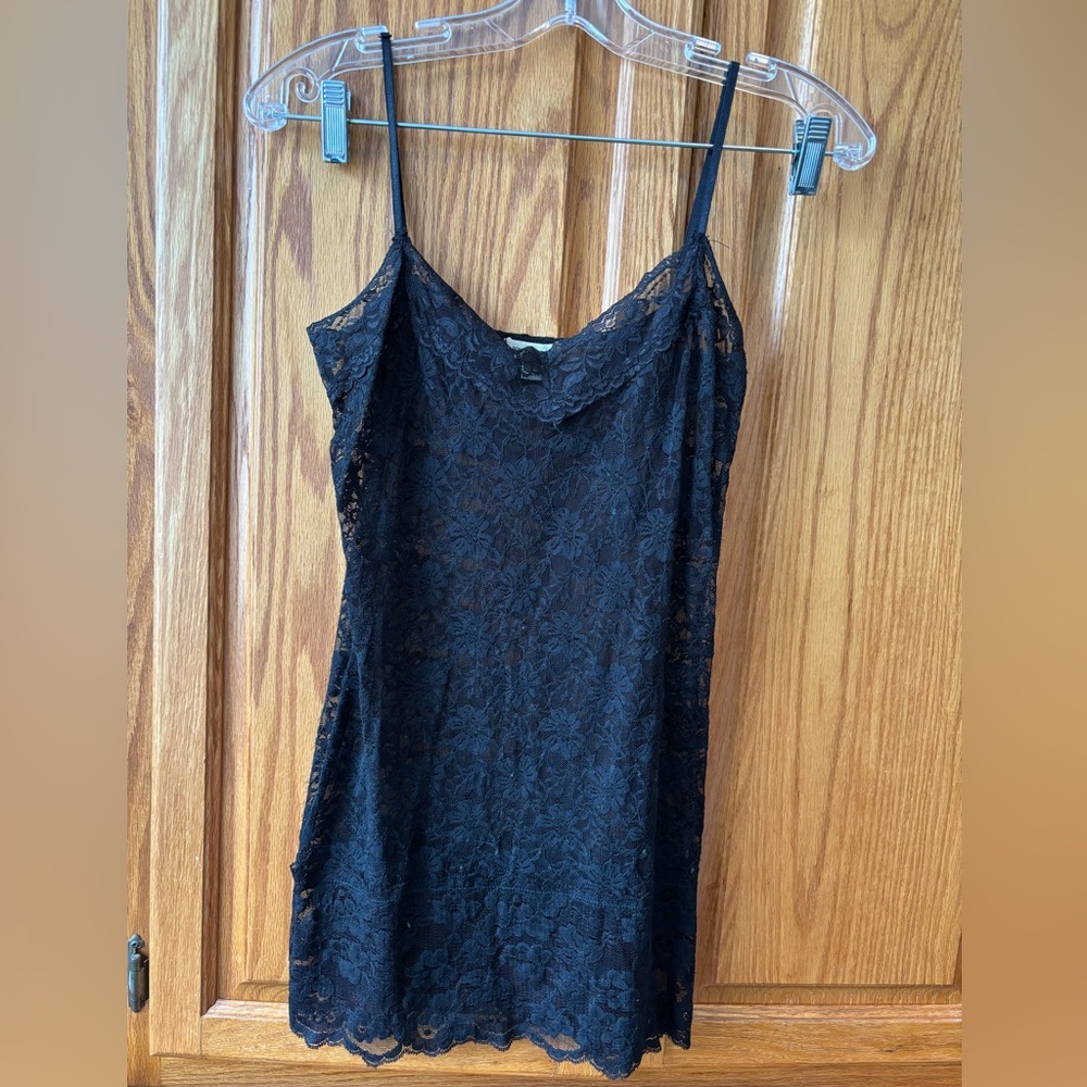 #67 Zenana Outfitters Elegant Black Lace Top Small